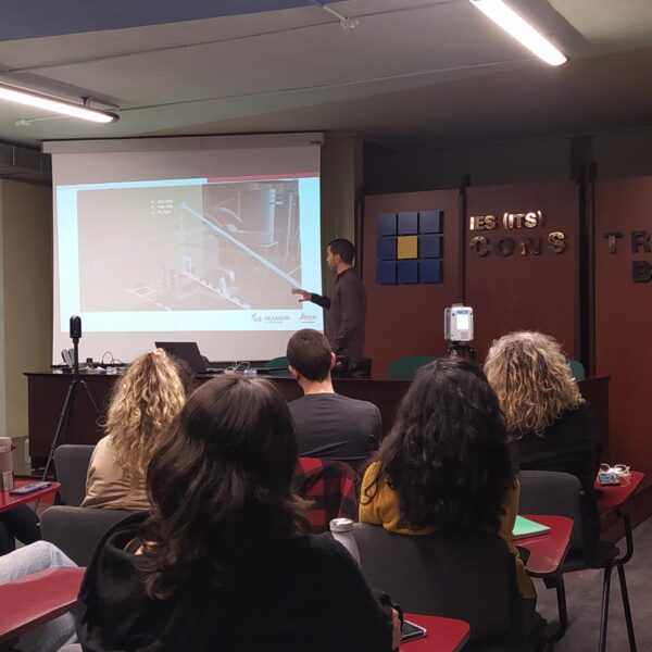 CHARLA SOBRE EL USO Y APLICACIONES DEL LASER ESCANER POR PARTE DE LEICA GEOSYSTEMS