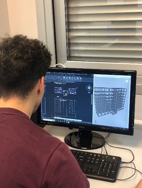 IMPLEMENTANDO NUEVOS SOFTWARES EN EL CICLO DE PROYECTOS DE EDIFICACIÓN